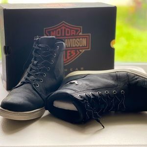 These pair are new, I am selling because apparently HD footwear fit bigger 1inch